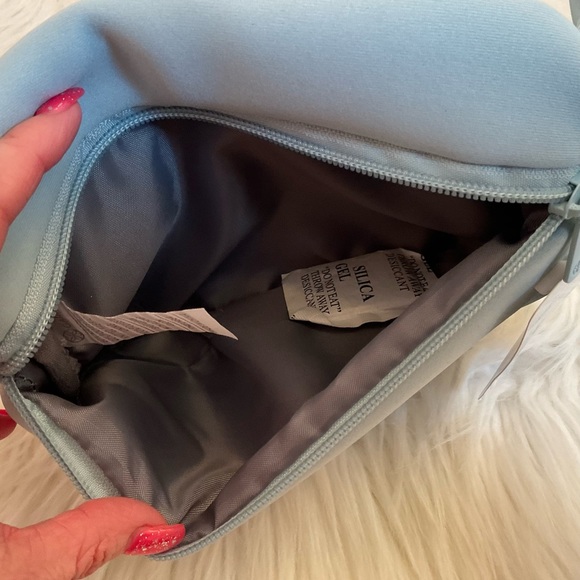 Gaiam Altitude Waist Pack / Belt Bag - NWT - Picture 8 of 10